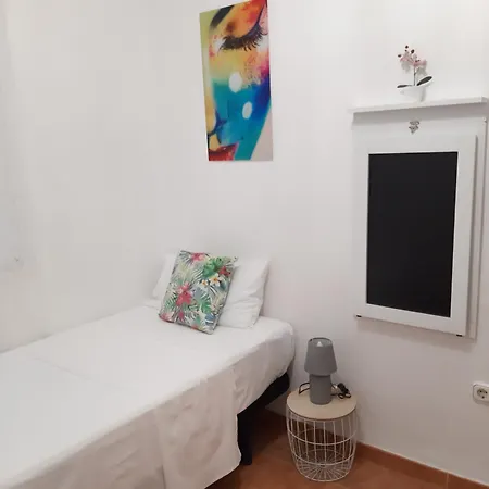 Avilena Tropical En Pansiyon Aguadulce (Almeria)