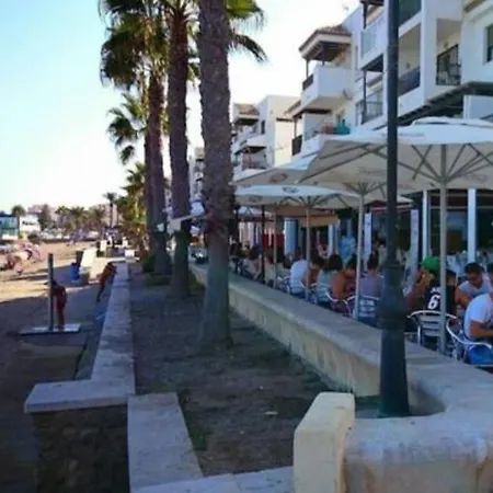 Homestay Avilena Tropical En Aguadulce Almeria
