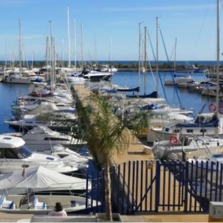 Homestay Avilena Tropical En Aguadulce Almeria