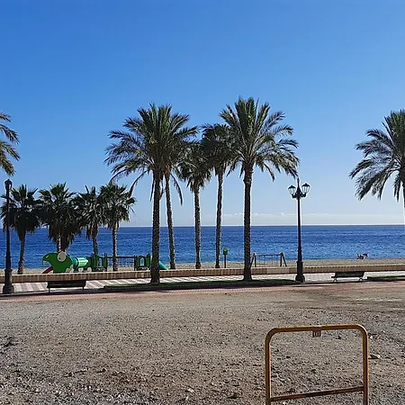 Homestay Avilena Tropical En Aguadulce Almeria