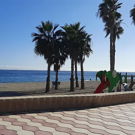 Homestay Avilena Tropical En Aguadulce Almeria